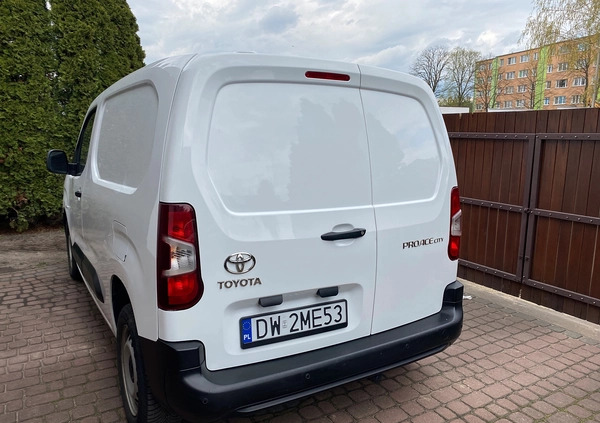 Toyota Proace City cena 59900 przebieg: 96000, rok produkcji 2021 z Żyrardów małe 137